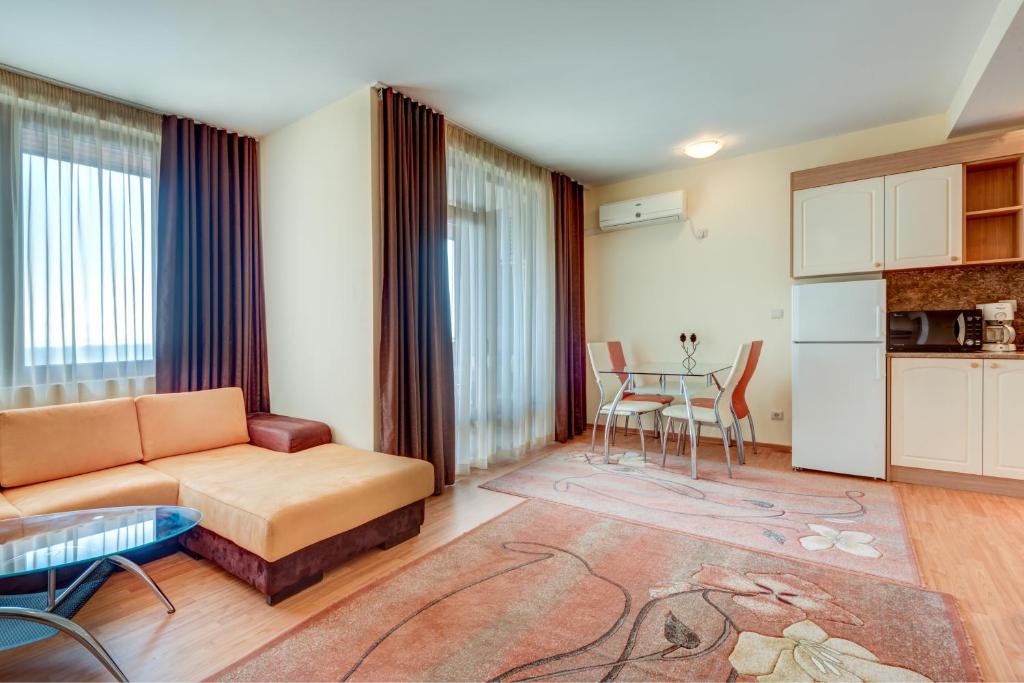 2-bedroom apartment in Garden of Eden